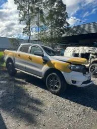 SUCATAFord Ranger 2023 2.2 Xls Cab. Dupla 4X4 Aut. 4P  PARA RETIRADA DE PEÇAS