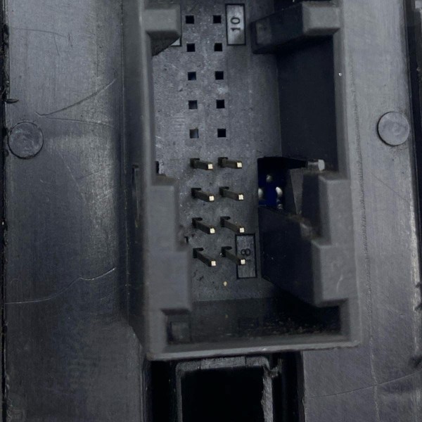 Comando Vidro Elétrico Diant Esquerdo Fiat Toro 2016 A 2020