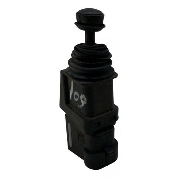Interruptor Alarme Capô Cobalt S10 Spin Trailblazer 90355463