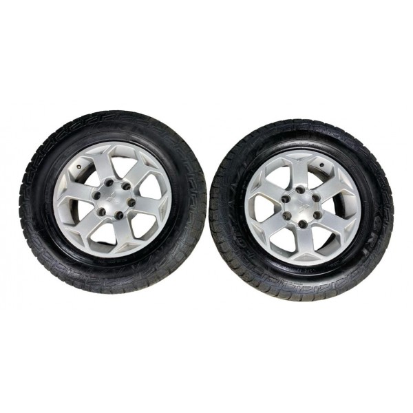 Jogo Roda Aro 17 Prata Mitsubishi Pajero Sport Pneu Xbri