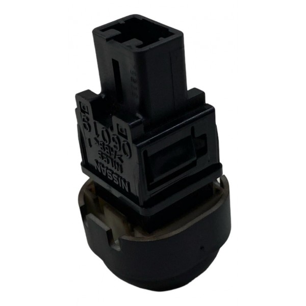 Comando Botão Pisca Alerta Nissan Frontier Pathfinder 06019