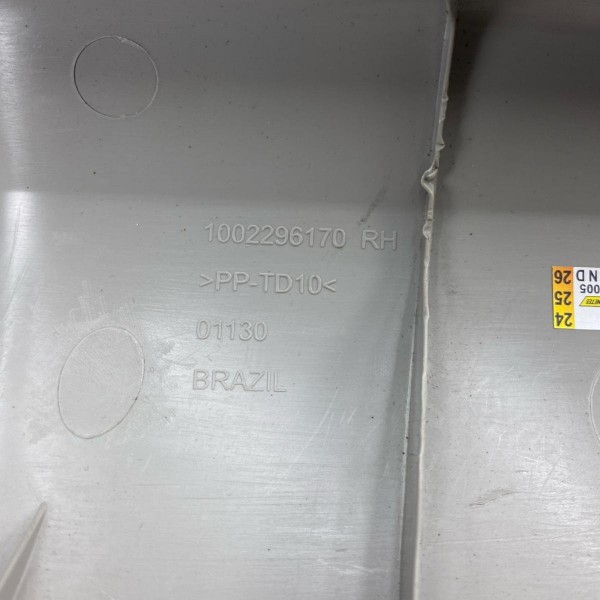 Acabamento Coluna Parabrisa Dianteiro Dire. Toro 2016 A 2020 Acabamento Coluna Parabrisa Dianteiro Dire. Toro 2016 A 2020