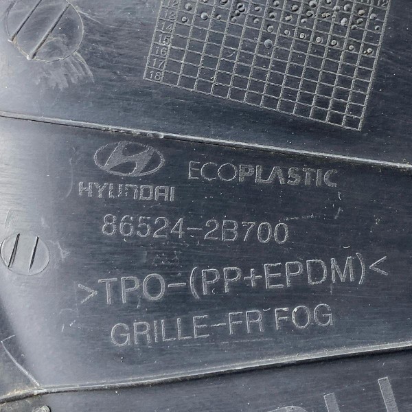 Moldura Farol Milha Ld Direito Hyundai Santa Fé 2010 A 2013 Moldura Farol Milha Ld Direito Hyundai Santa Fé 2010 A 2013