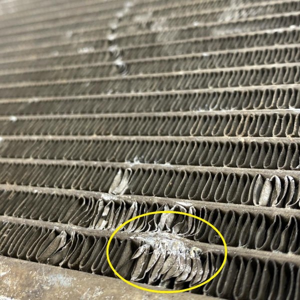 Radiador Água Nissan X-trail 2.0 16v E 2.5 16v 2005 A 2010