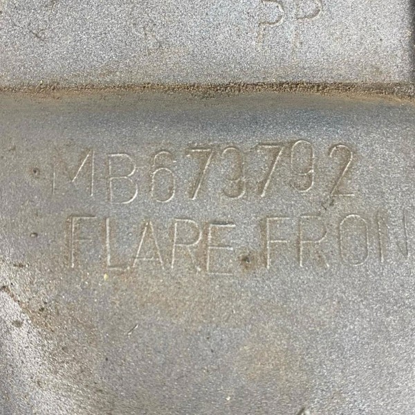 Aplique Prata Paralama Dianteiro Dir Pajero Gls 1992 A 2000