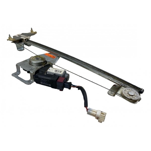 Máquina Vidro Dianteira Esquerda Mahindra 2008 2009 A 2011