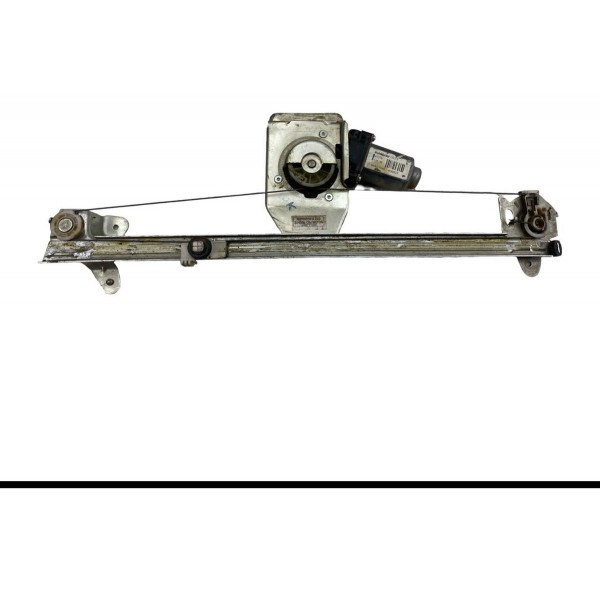 Máquina Vidro Dianteira Direita Mahindra 2008 2009 A 2011