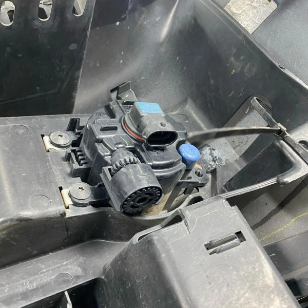 Parachoque Dianteiro Com Furo Range Rover Sport 2010 A 2014