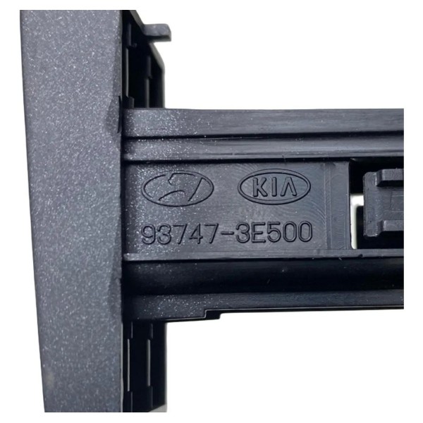 Botão Falso Painel Kia Sorento 2004 2005 A 2009 93747-3e500